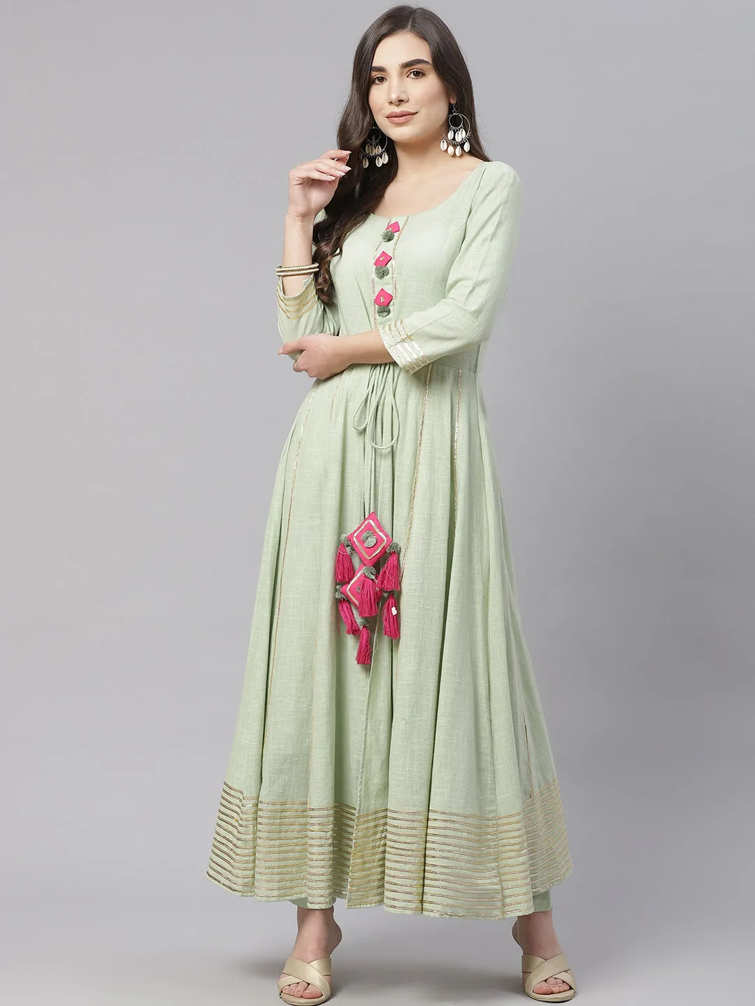 Women'S Pastel Green Flaired Cotton Kurta With Pants