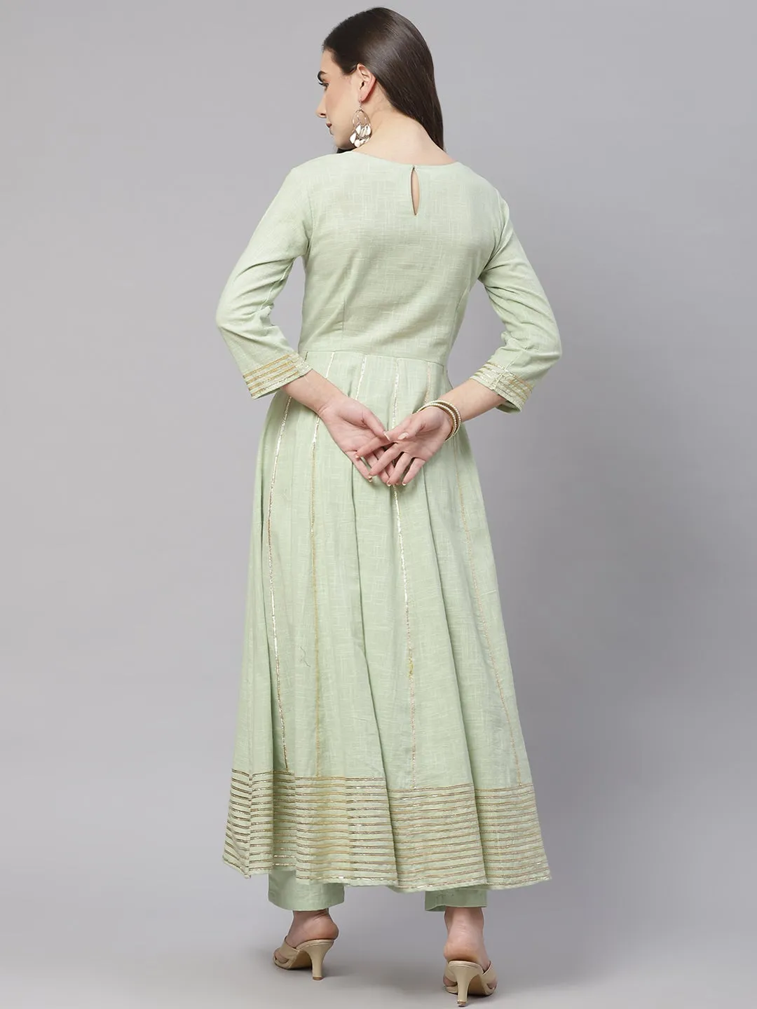 Women'S Pastel Green Flaired Cotton Kurta With Pants